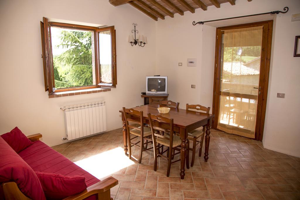 Country House Santa Felicita La Paterna Τόντι Εξωτερικό φωτογραφία